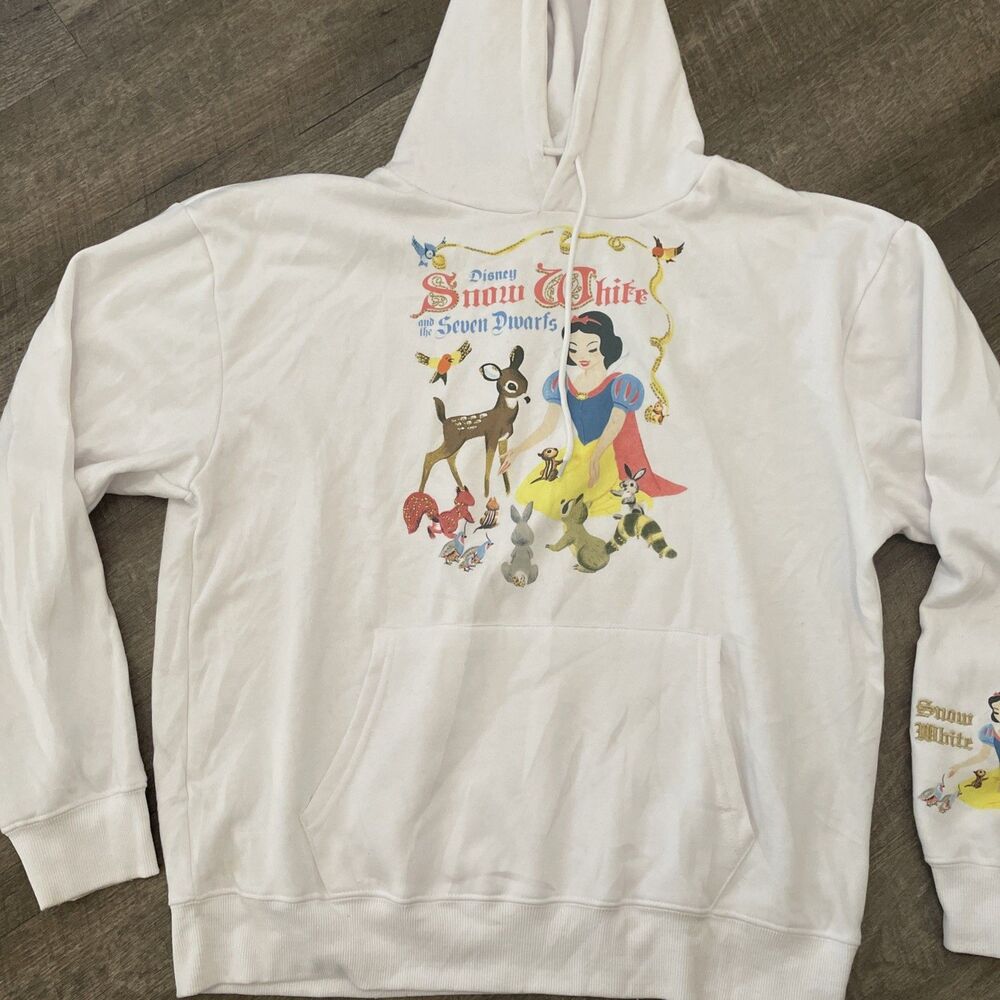 Disney Snow White and the seven dwarf’s Hoodie Sweatshirt Size Large EUC - Picture 3 of 10